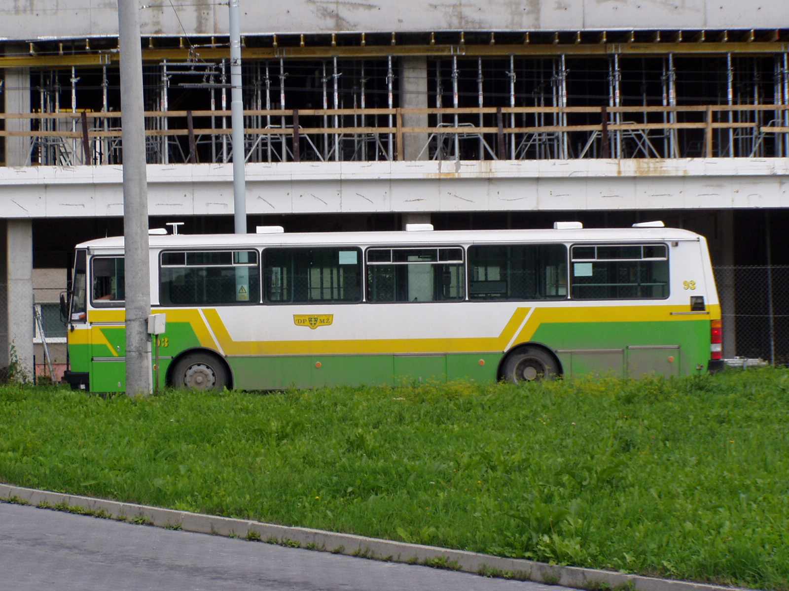 autobus 93 na L.4.JPG